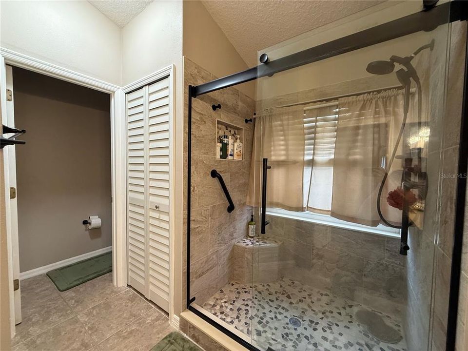 For Sale: $449,000 (3 beds, 2 baths, 1486 Square Feet)