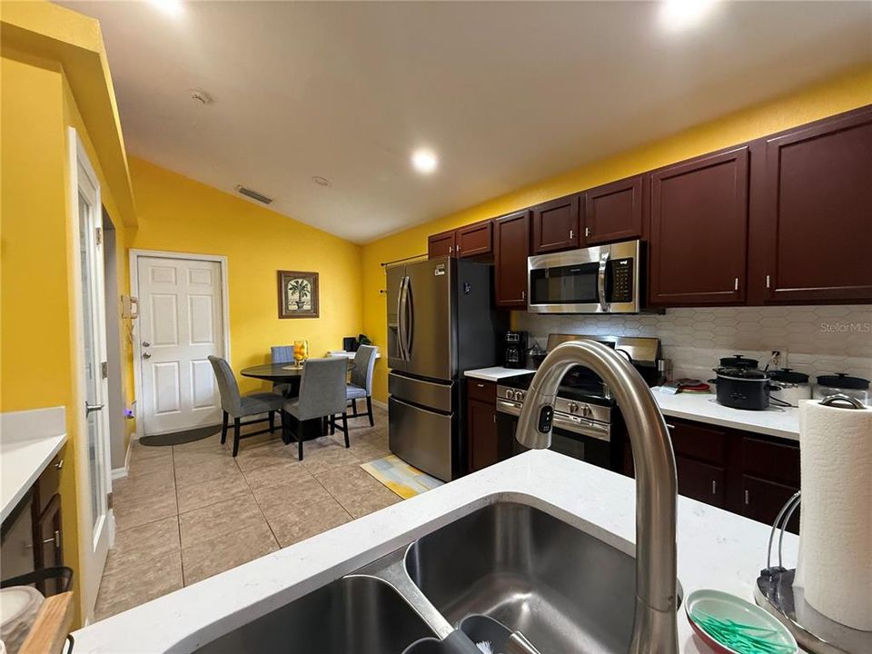 For Sale: $449,000 (3 beds, 2 baths, 1486 Square Feet)