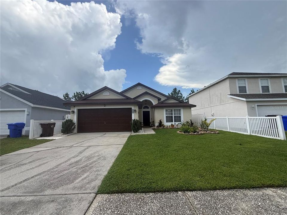 For Sale: $449,000 (3 beds, 2 baths, 1486 Square Feet)