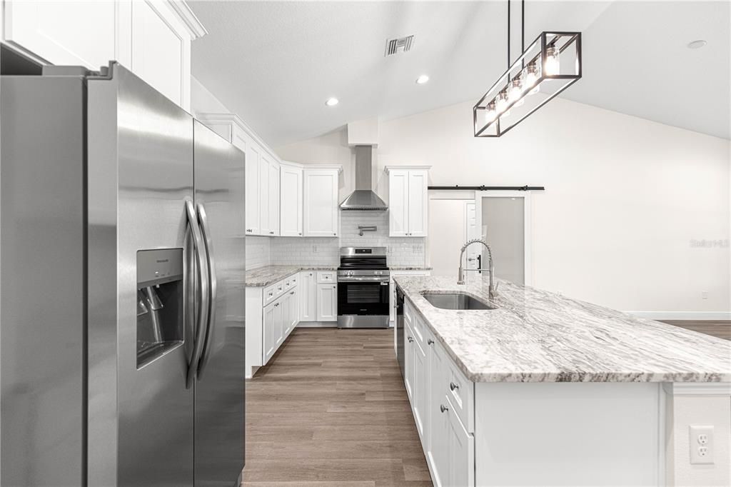 For Sale: $525,000 (3 beds, 2 baths, 2355 Square Feet)