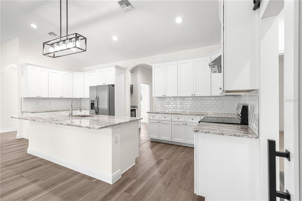 For Sale: $525,000 (3 beds, 2 baths, 2355 Square Feet)