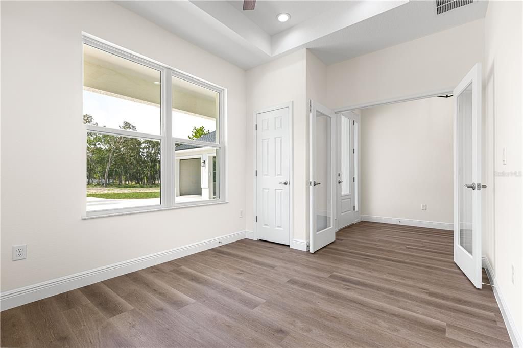 For Sale: $525,000 (3 beds, 2 baths, 2355 Square Feet)