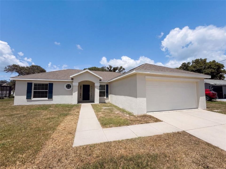 For Sale: $287,000 (3 beds, 2 baths, 1243 Square Feet)