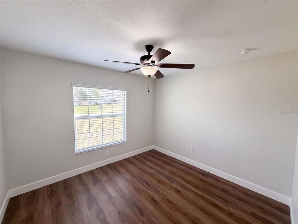 For Sale: $287,000 (3 beds, 2 baths, 1243 Square Feet)