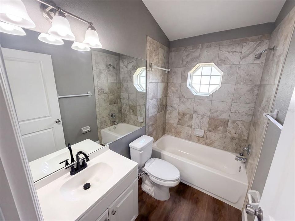 For Sale: $287,000 (3 beds, 2 baths, 1243 Square Feet)