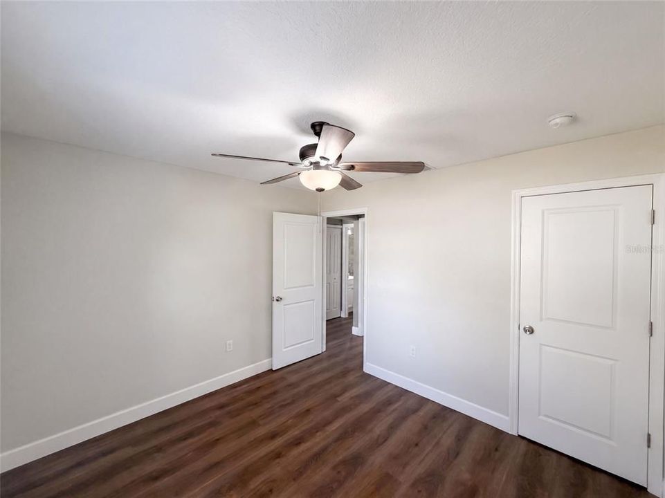 For Sale: $287,000 (3 beds, 2 baths, 1243 Square Feet)
