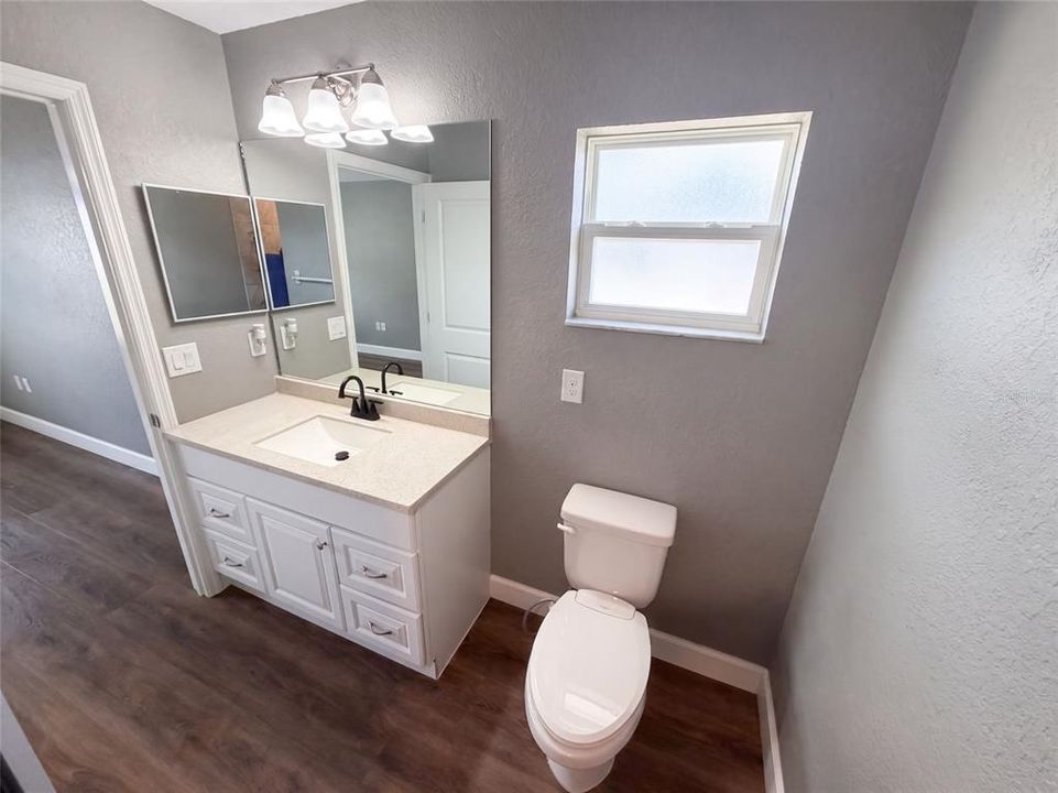 For Sale: $287,000 (3 beds, 2 baths, 1243 Square Feet)