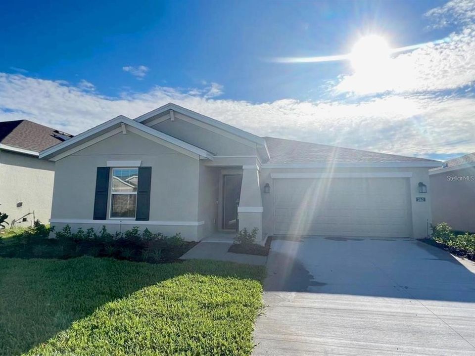 En Venta: $315,000 (3 camas, 2 baños, 1555 Pies cuadrados)