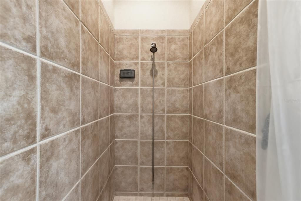 For Sale: $1,199,000 (4 beds, 4 baths, 5580 Square Feet)