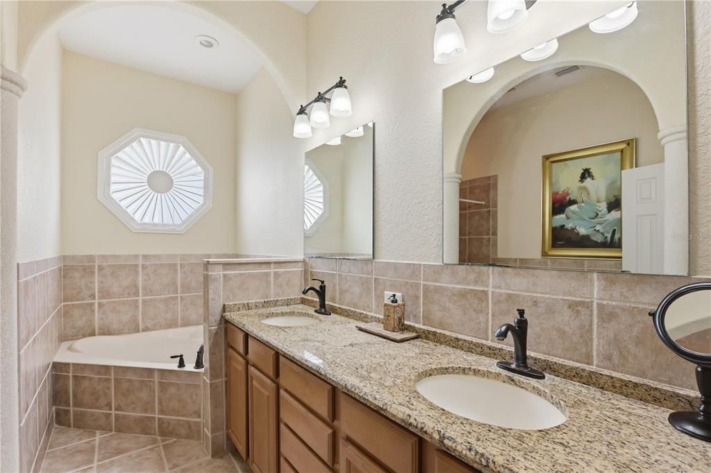 For Sale: $1,199,000 (4 beds, 4 baths, 5580 Square Feet)