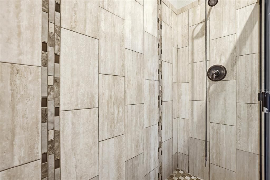 For Sale: $1,199,000 (4 beds, 4 baths, 5580 Square Feet)