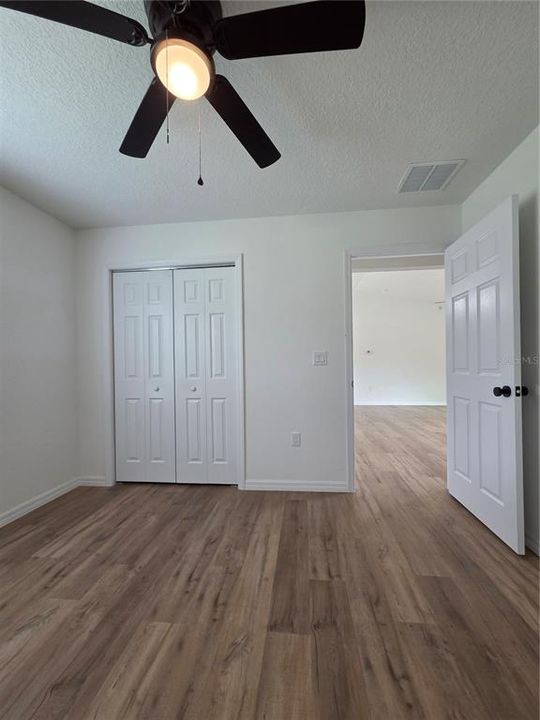 For Sale: $223,000 (3 beds, 2 baths, 1096 Square Feet)
