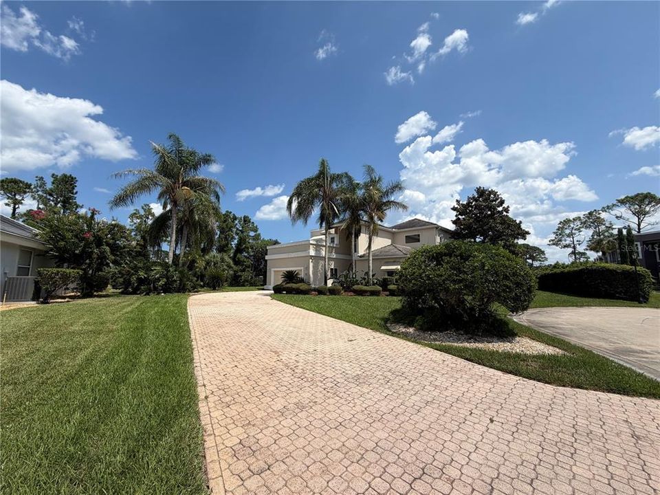 En Venta: $697,000 (5 camas, 3 baños, 4274 Pies cuadrados)