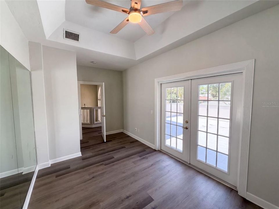 En Venta: $697,000 (5 camas, 3 baños, 4274 Pies cuadrados)