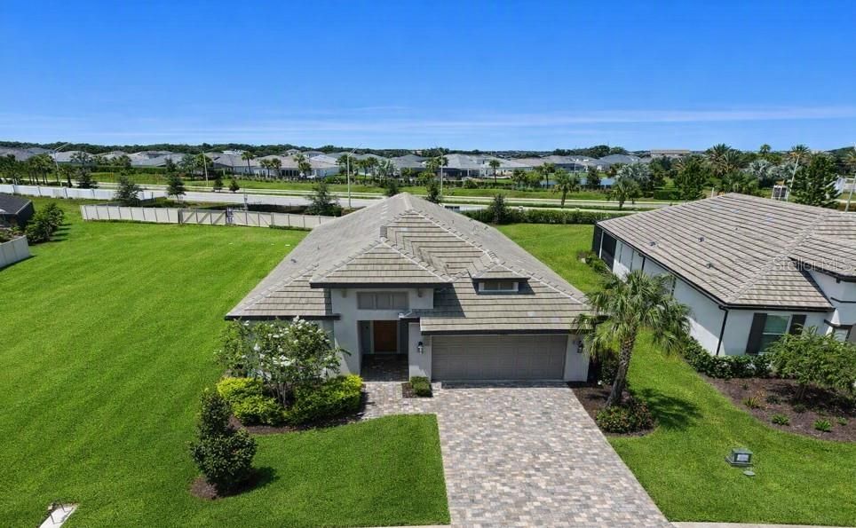 На продажу: $549,999 (4 спален, 3 ванн, 2190 Квадратных фут)