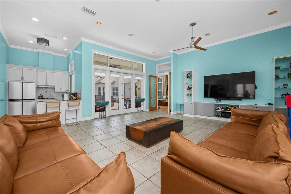 For Sale: $2,600,000 (7 beds, 6 baths, 6734 Square Feet)