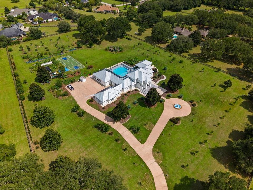 For Sale: $2,600,000 (7 beds, 6 baths, 6734 Square Feet)