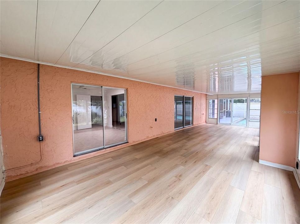 En Venta: $330,000 (2 camas, 2 baños, 1585 Pies cuadrados)