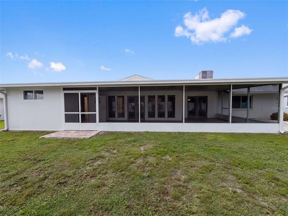 For Sale: $271,000 (2 beds, 2 baths, 1852 Square Feet)