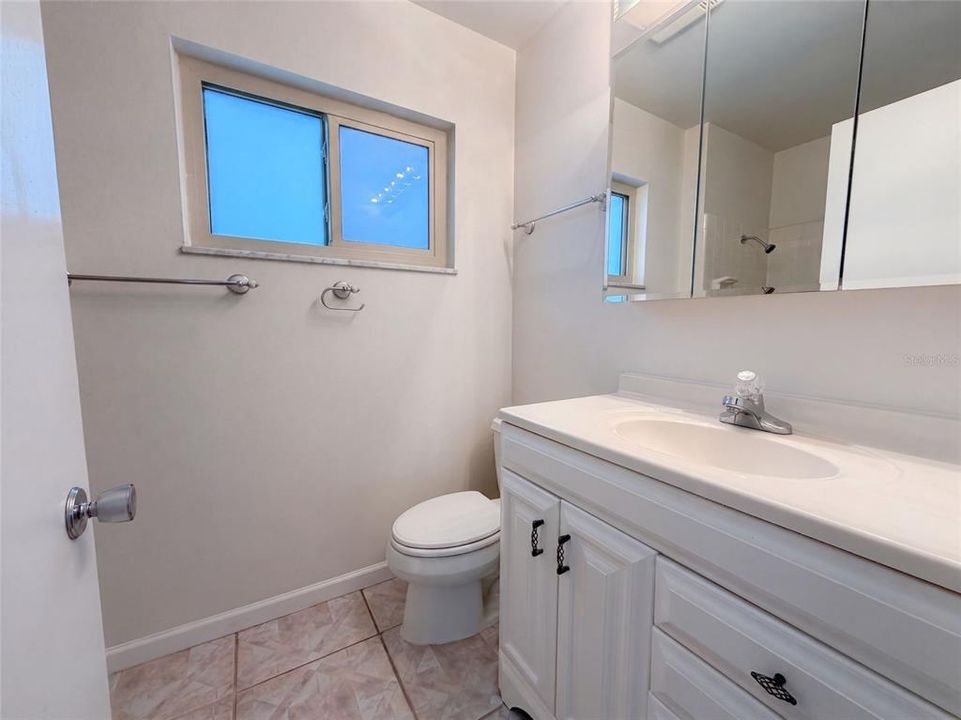 For Sale: $271,000 (2 beds, 2 baths, 1852 Square Feet)