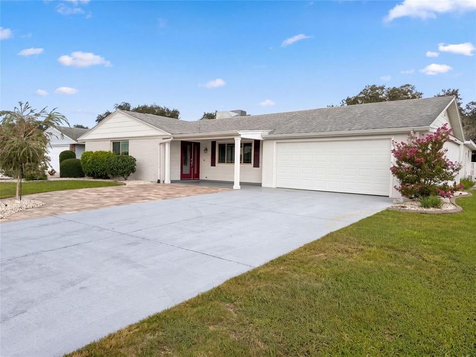 For Sale: $271,000 (2 beds, 2 baths, 1852 Square Feet)