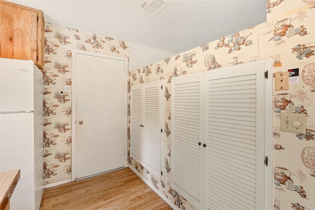 На продажу: $312,000 (2 спален, 2 ванн, 948 Квадратных фут)