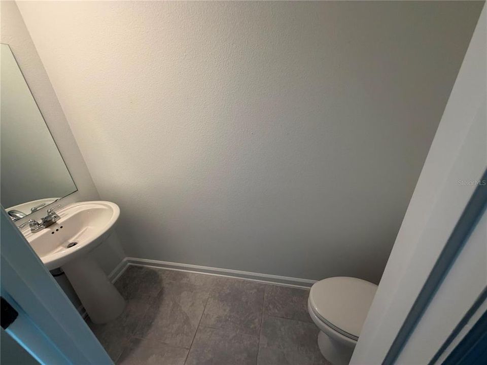 For Rent: $2,300 (3 beds, 2 baths, 1793 Square Feet)