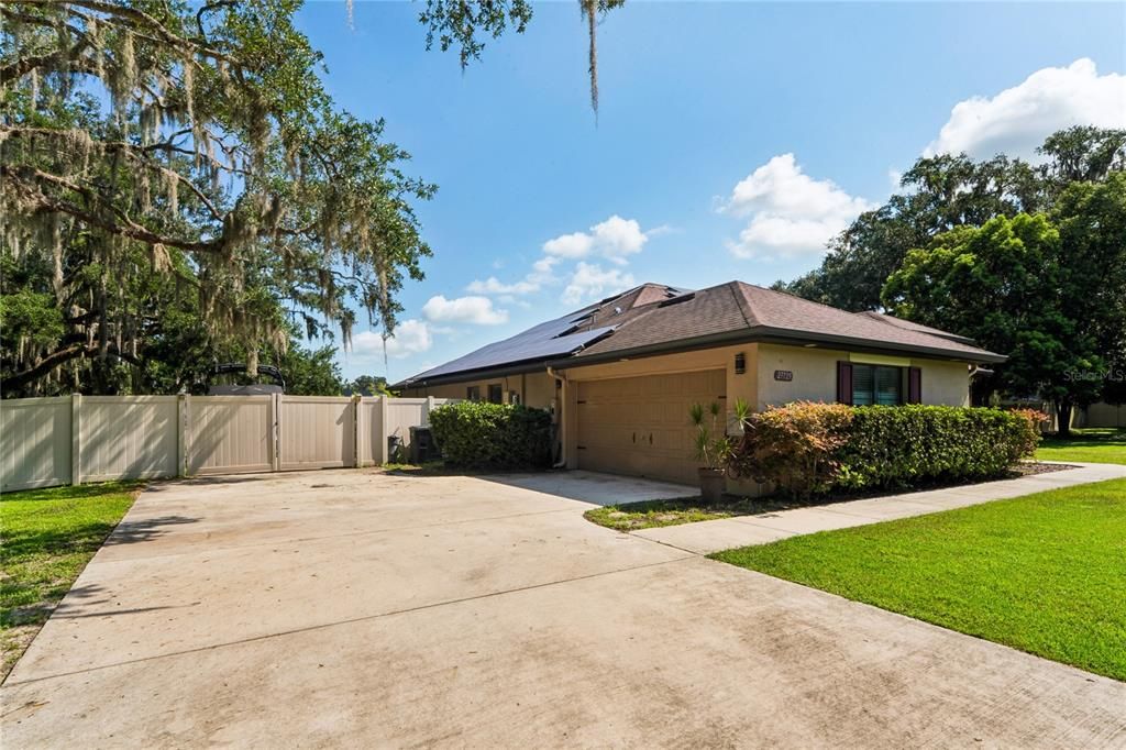 En Venta: $680,000 (4 camas, 2 baños, 2321 Pies cuadrados)