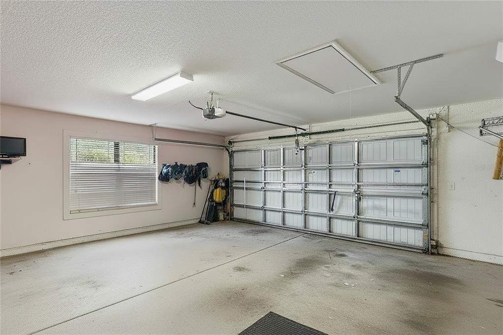 En Venta: $680,000 (4 camas, 2 baños, 2321 Pies cuadrados)