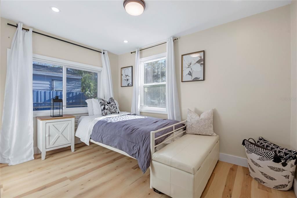 В аренду: $2,099 (3 спален, 2 ванн, 1100 Квадратных фут)