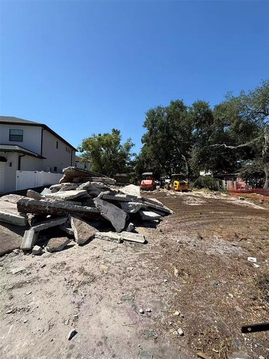 For Sale: $699,000 (0.17 acres)