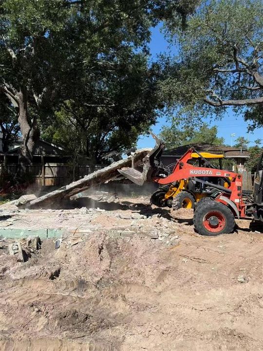 For Sale: $699,000 (0.17 acres)