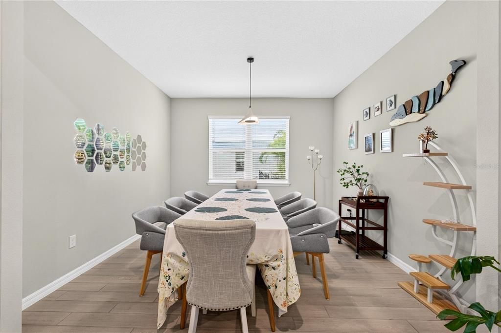 For Sale: $649,000 (4 beds, 3 baths, 2493 Square Feet)