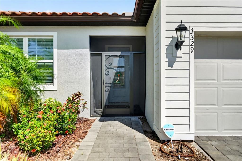 For Sale: $649,000 (4 beds, 3 baths, 2493 Square Feet)