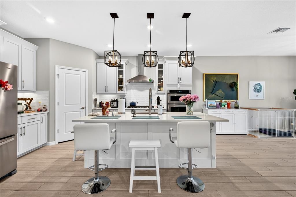 For Sale: $649,000 (4 beds, 3 baths, 2493 Square Feet)
