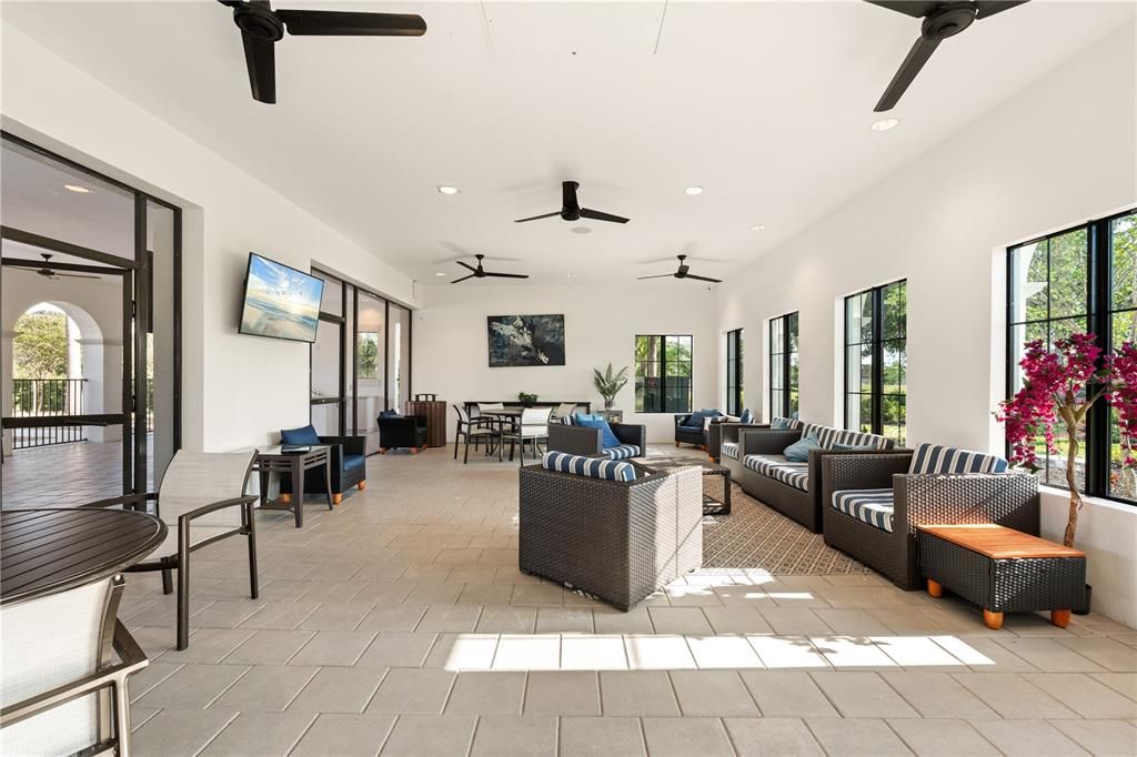 For Sale: $649,000 (4 beds, 3 baths, 2493 Square Feet)
