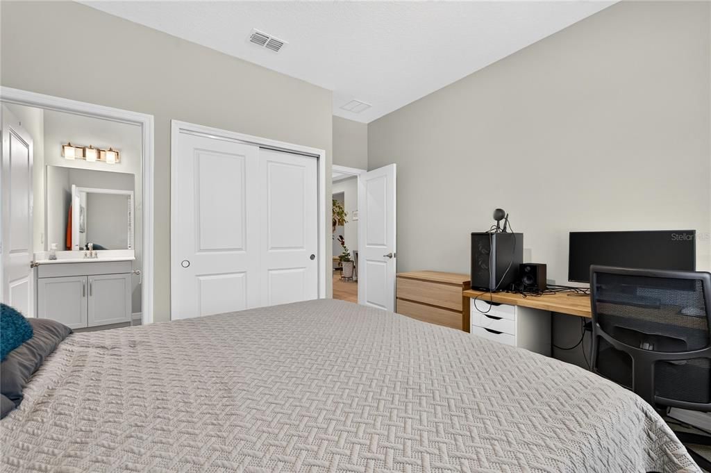 For Sale: $649,000 (4 beds, 3 baths, 2493 Square Feet)