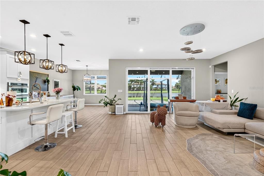 For Sale: $649,000 (4 beds, 3 baths, 2493 Square Feet)