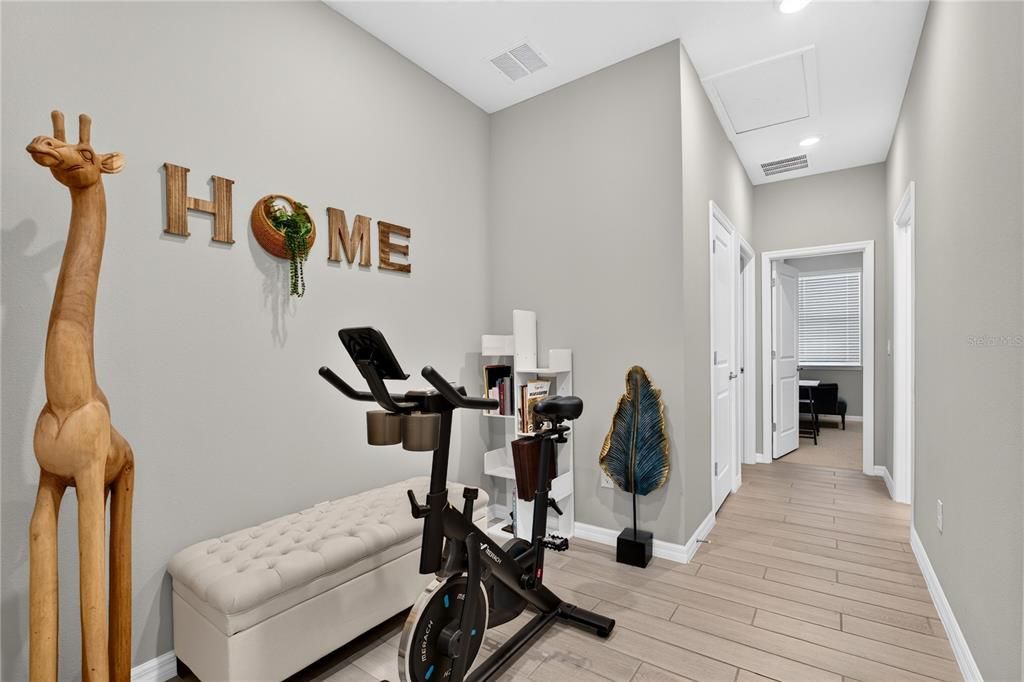 For Sale: $649,000 (4 beds, 3 baths, 2493 Square Feet)