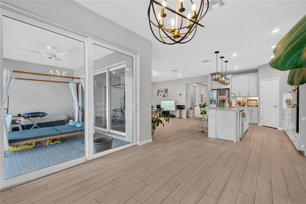 For Sale: $649,000 (4 beds, 3 baths, 2493 Square Feet)