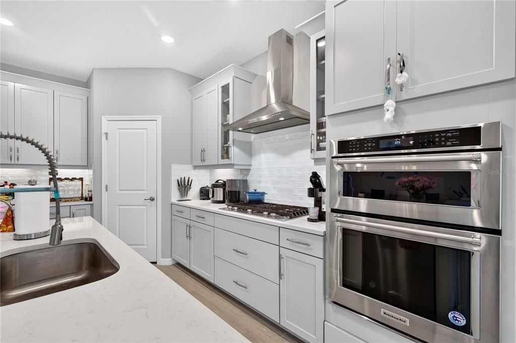 For Sale: $649,000 (4 beds, 3 baths, 2493 Square Feet)