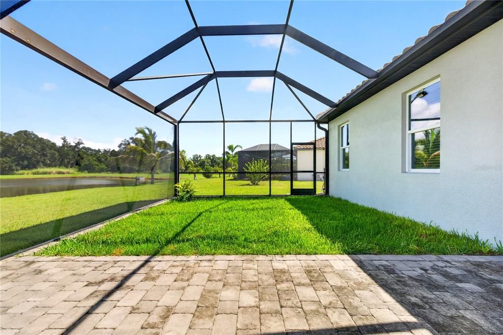 For Sale: $649,000 (4 beds, 3 baths, 2493 Square Feet)