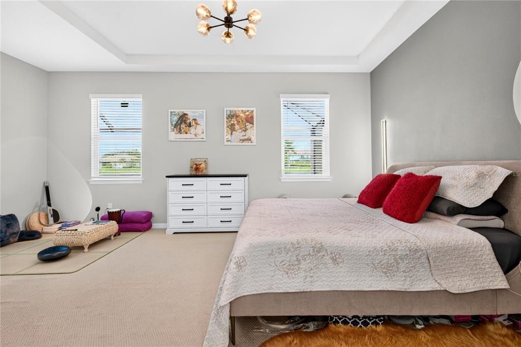 For Sale: $649,000 (4 beds, 3 baths, 2493 Square Feet)