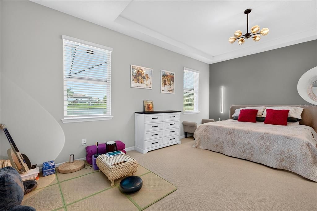 For Sale: $649,000 (4 beds, 3 baths, 2493 Square Feet)