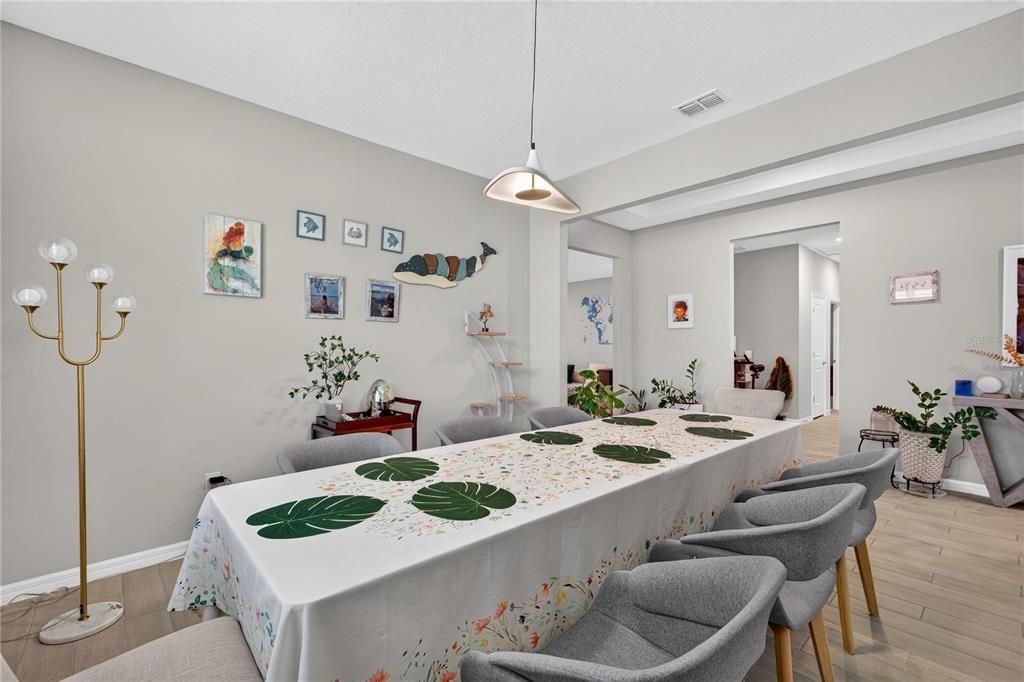 For Sale: $649,000 (4 beds, 3 baths, 2493 Square Feet)