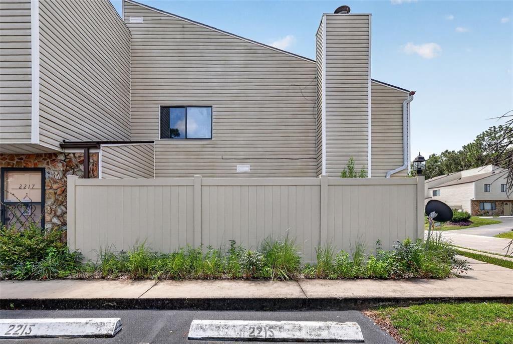 For Sale: $189,000 (2 beds, 2 baths, 1243 Square Feet)