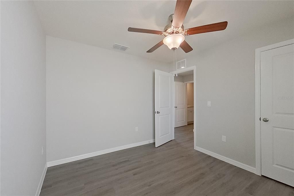 For Rent: $2,045 (3 beds, 2 baths, 1453 Square Feet)