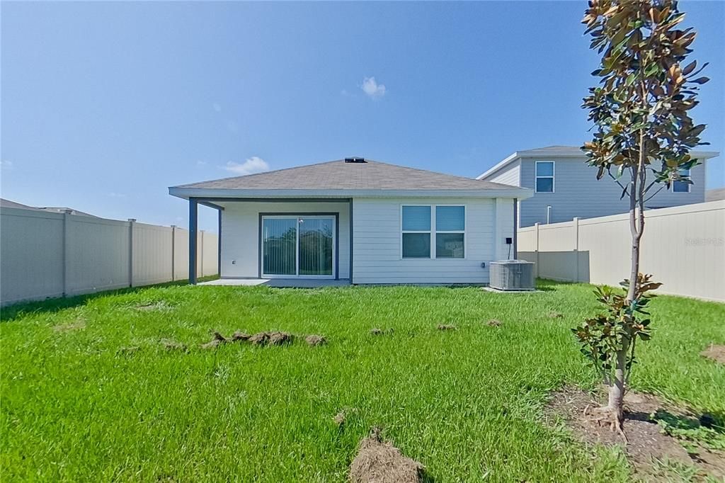 For Rent: $2,045 (3 beds, 2 baths, 1453 Square Feet)