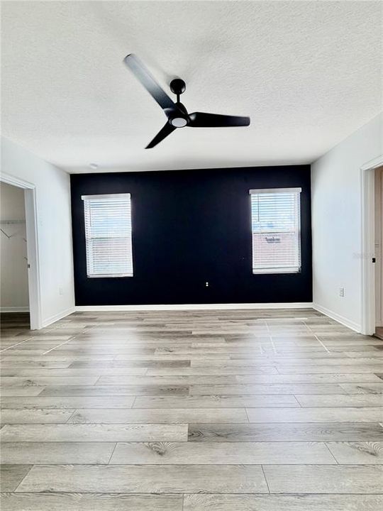 For Rent: $2,449 (4 beds, 2 baths, 2260 Square Feet)