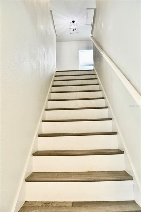 For Rent: $2,449 (4 beds, 2 baths, 2260 Square Feet)
